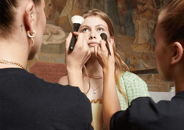 Make-up Artist Ausbildung an einer privaten Make-up-Schule