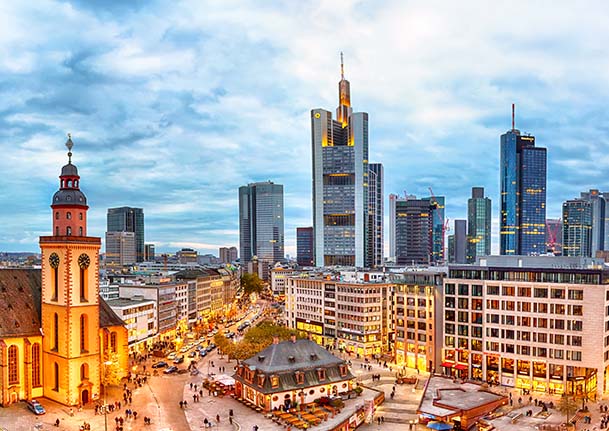 Umzug nach Frankfurt am Main